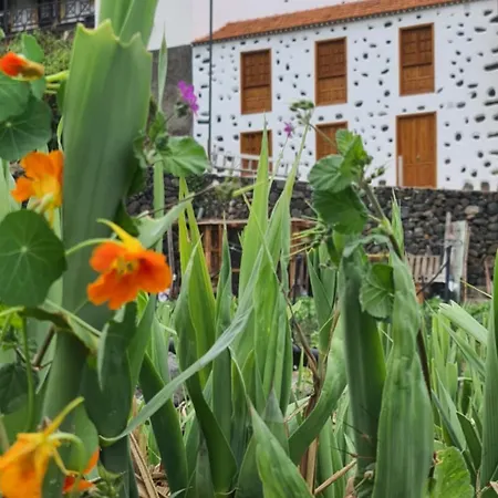 Antigua Escuela I Holiday home *